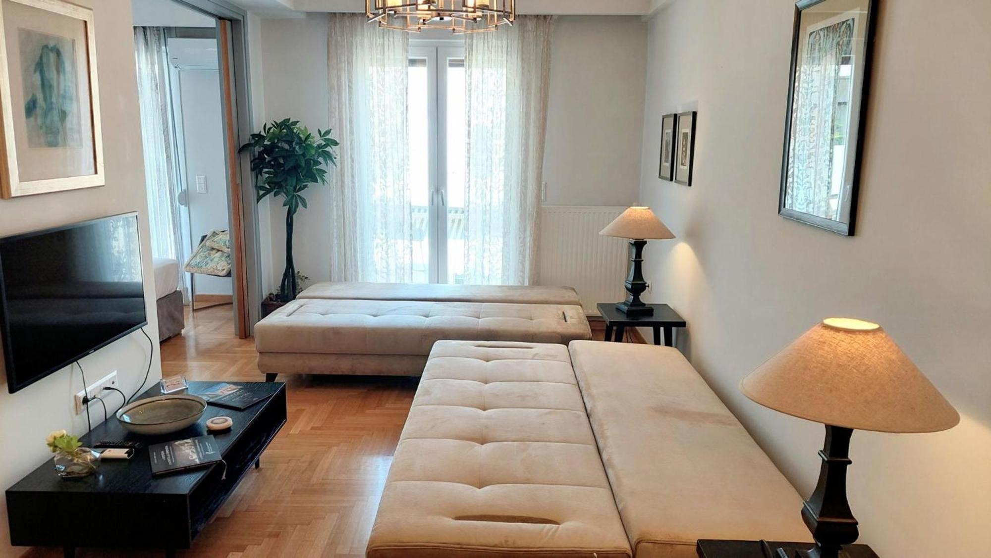 Elegant Apartment In Acropolis Athene Buitenkant foto