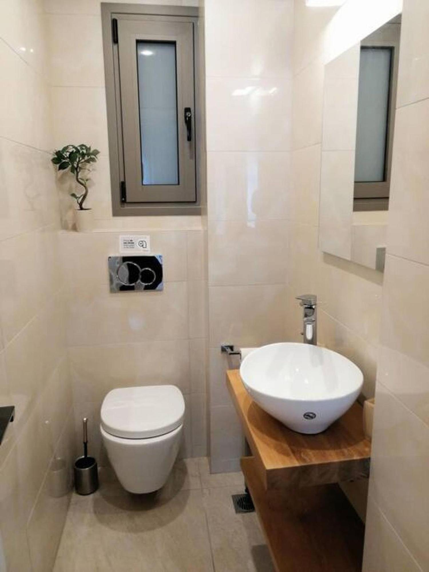 Elegant Apartment In Acropolis Athene Buitenkant foto