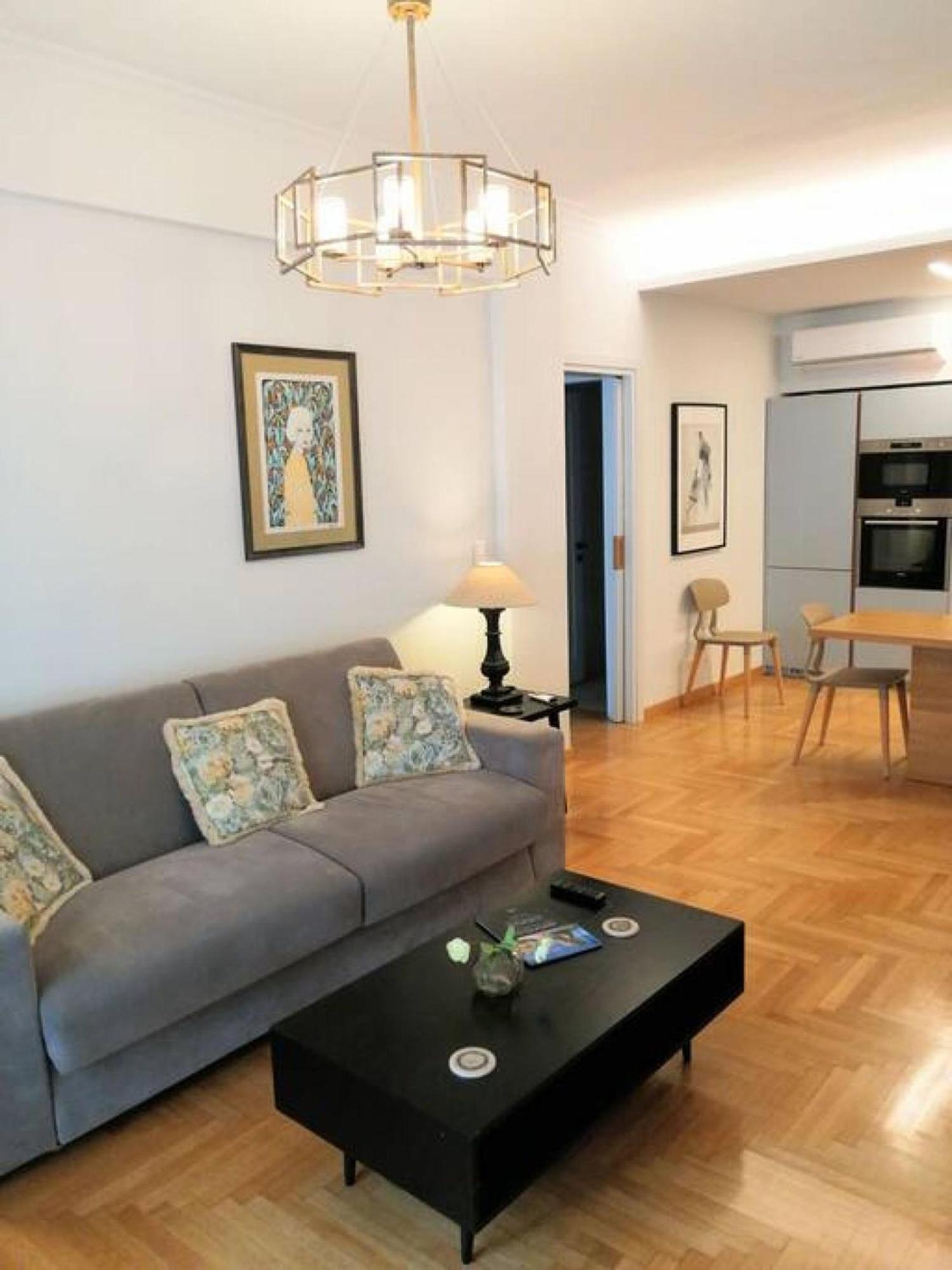 Elegant Apartment In Acropolis Athene Buitenkant foto