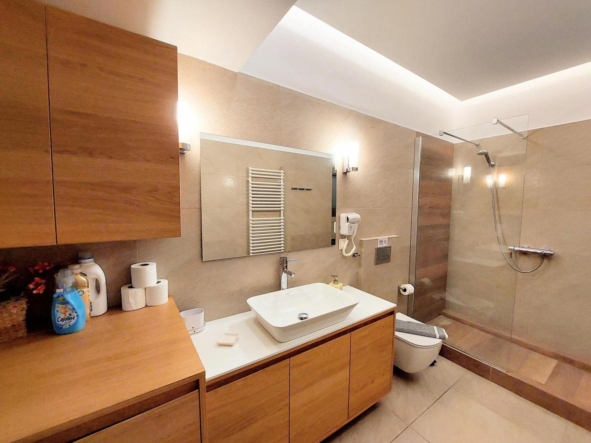 Elegant Apartment In Acropolis Athene Buitenkant foto