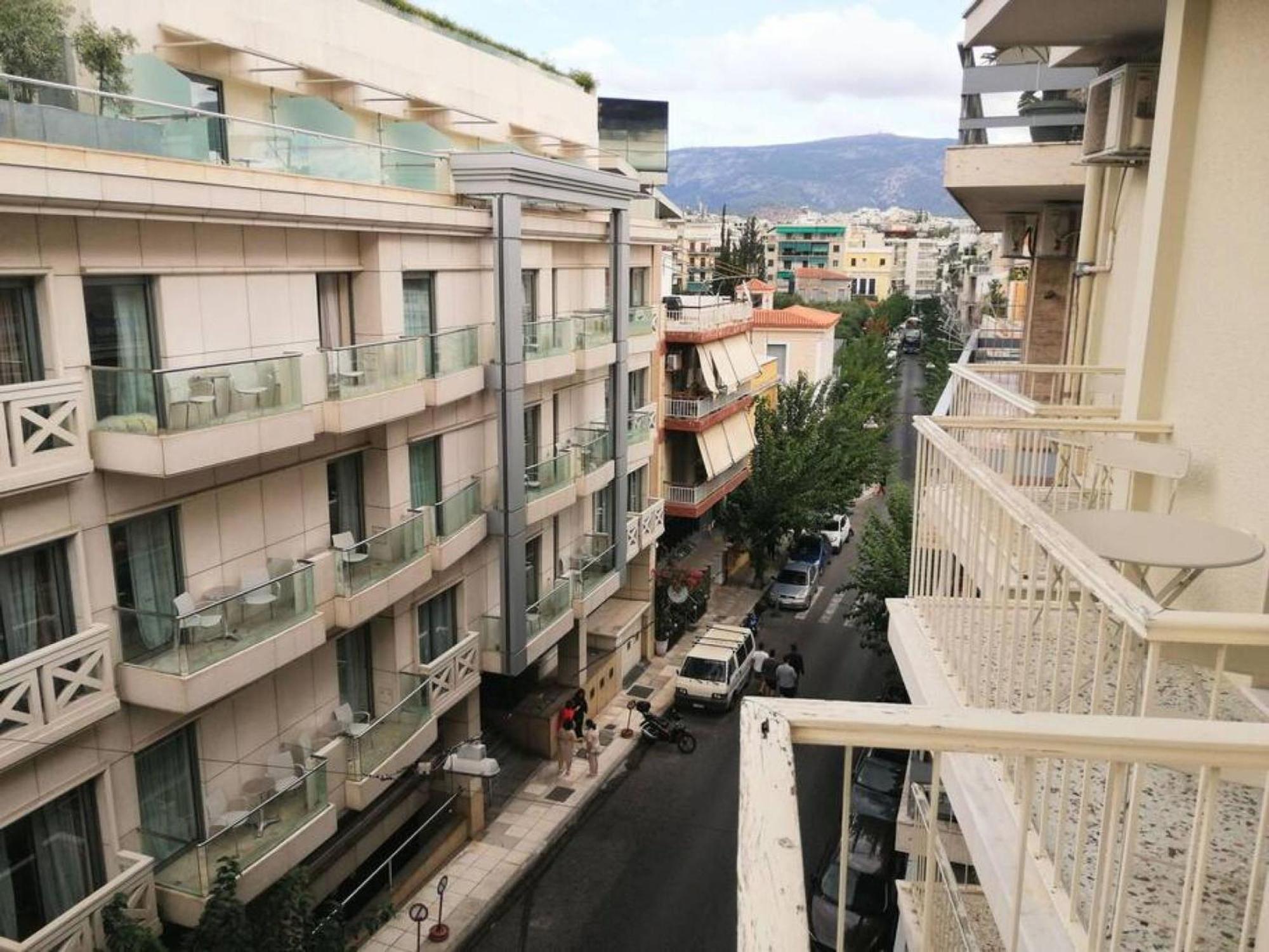 Elegant Apartment In Acropolis Athene Buitenkant foto