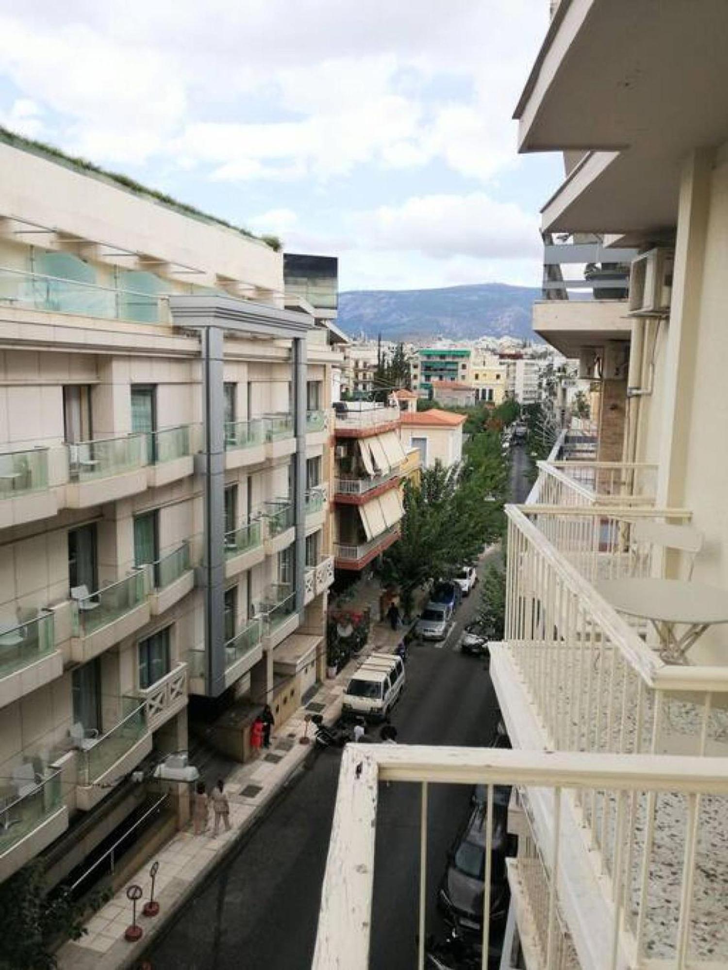 Elegant Apartment In Acropolis Athene Buitenkant foto